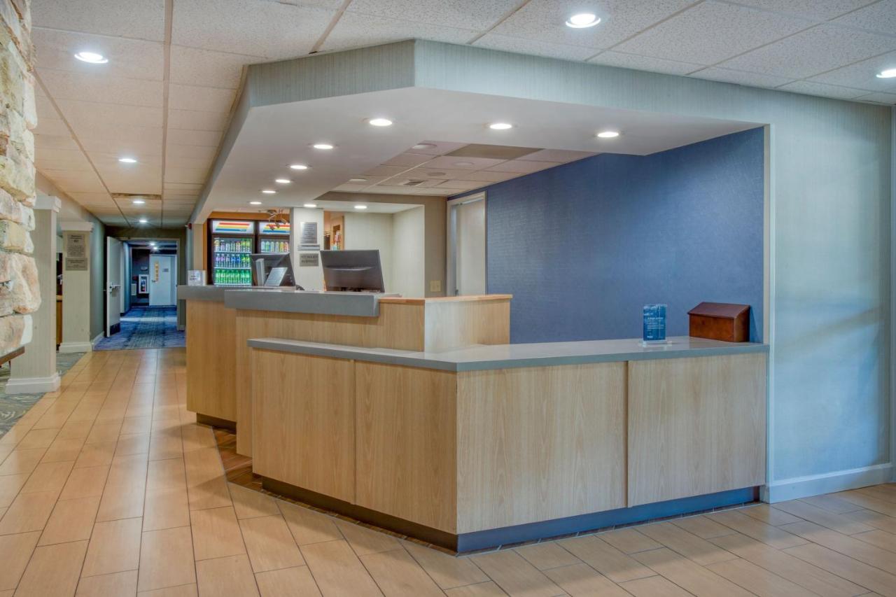 Fairfield Inn & Suites Raleigh Crabtree Valley Εξωτερικό φωτογραφία