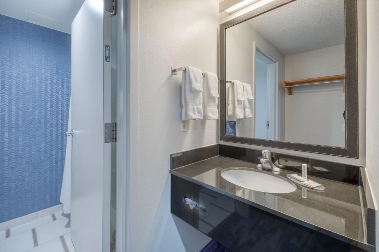 Fairfield Inn & Suites Raleigh Crabtree Valley Εξωτερικό φωτογραφία