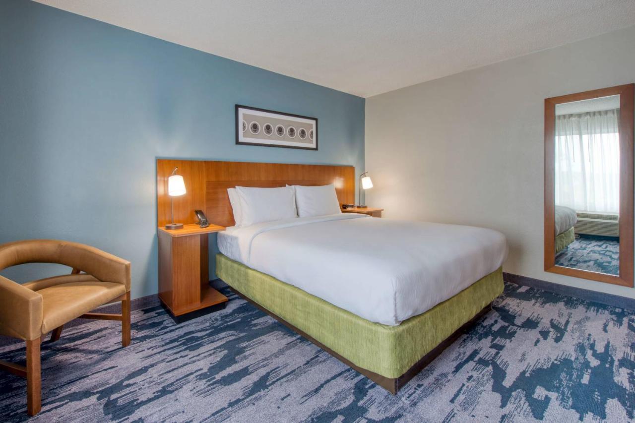 Fairfield Inn & Suites Raleigh Crabtree Valley Εξωτερικό φωτογραφία