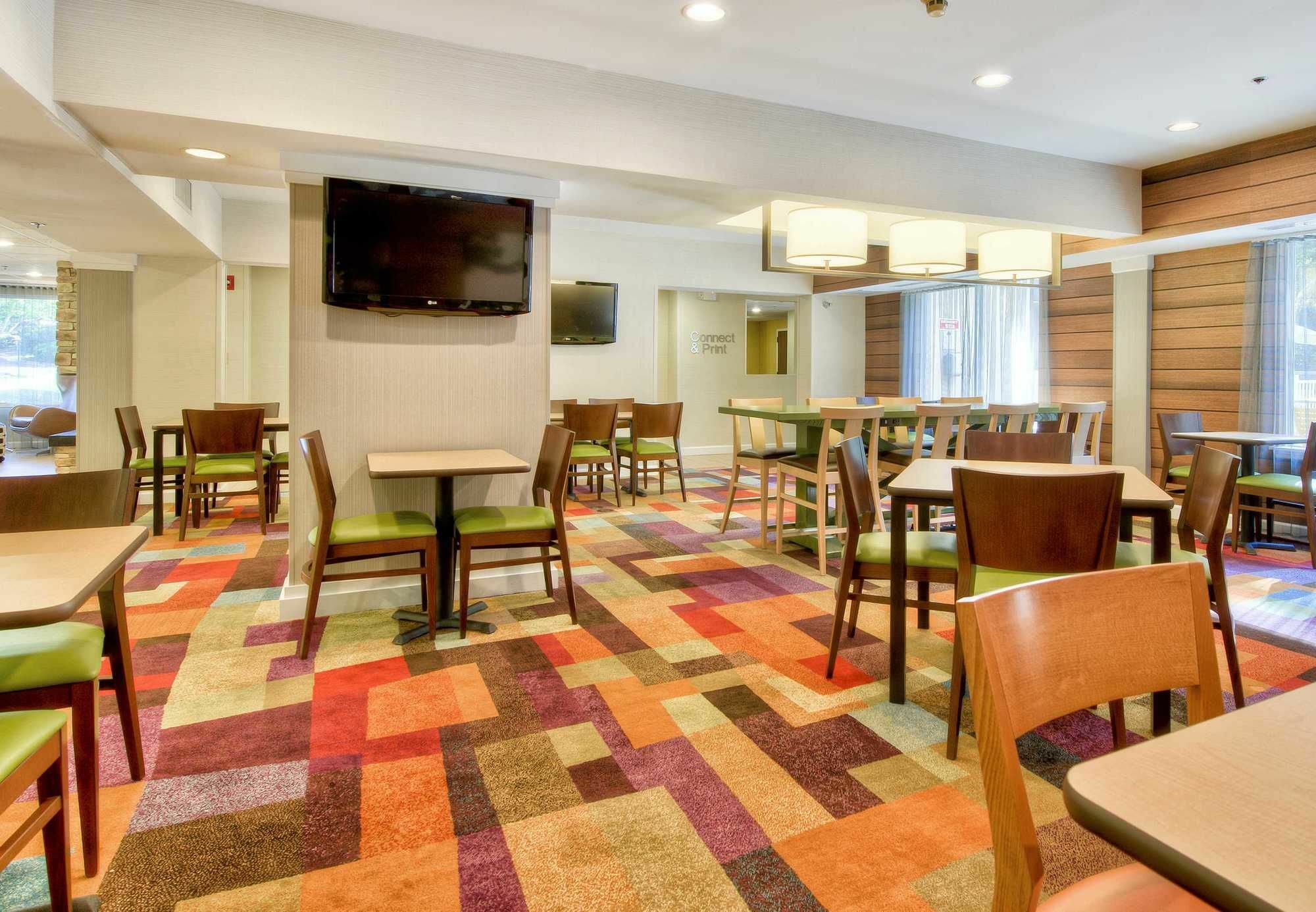 Fairfield Inn & Suites Raleigh Crabtree Valley Εξωτερικό φωτογραφία